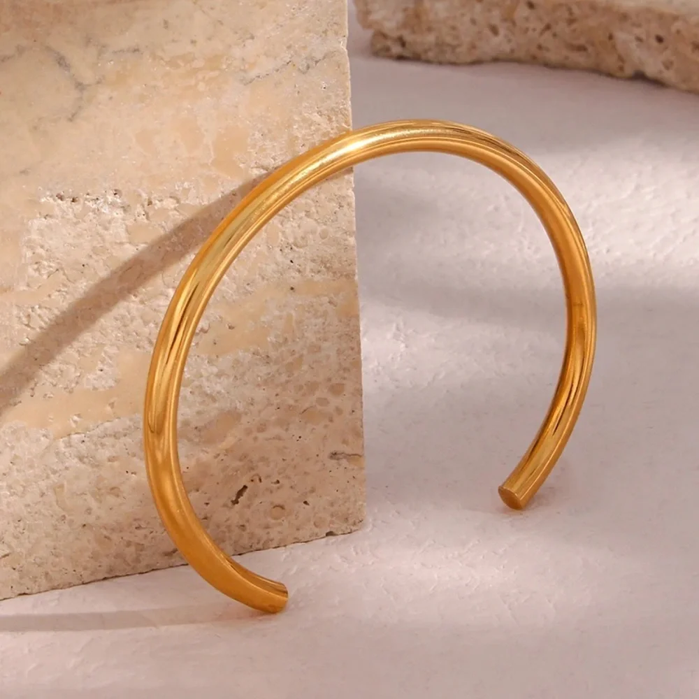 NEW 18K GOLD CUFF BANGLE BRACELET, NICE BRACELET, CUTE BRACELET - Picture 6 of 7